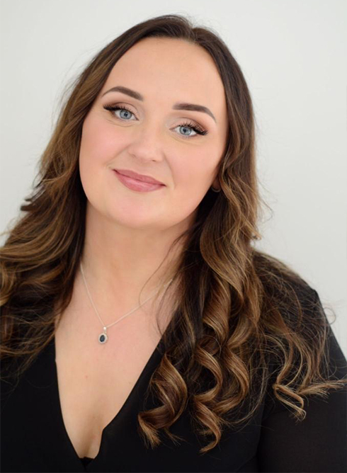 beautiful blonde wedding hair